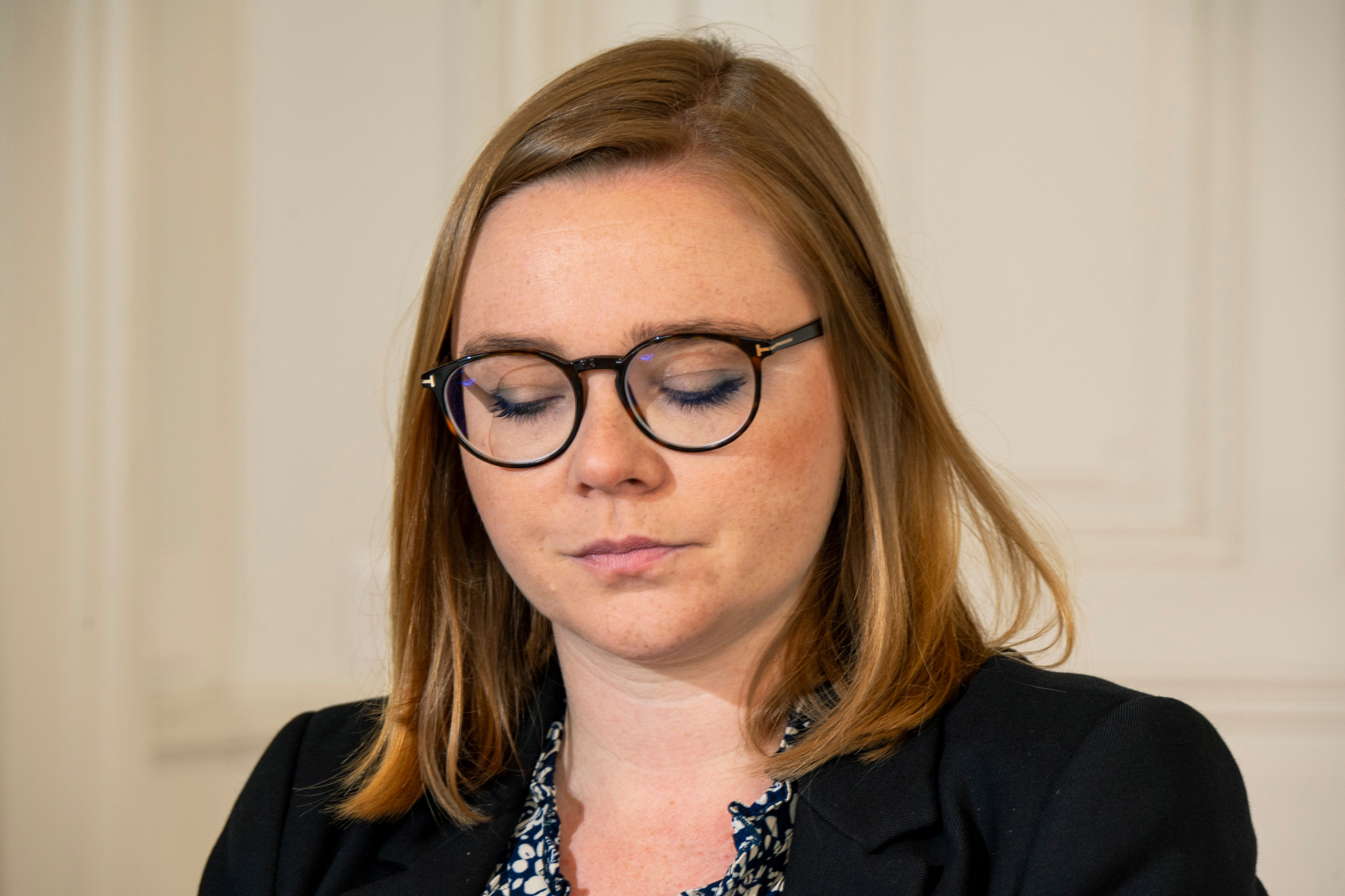 En mai 2024, la conseill&egrave;re d&rsquo;&Eacute;tat Val&eacute;rie Dittli &eacute;tait toujours en charge des finances du canton de Vaud. Une responsabilit&eacute; qui lui a &eacute;t&eacute; retir&eacute;e par le Conseil d&rsquo;&Eacute;tat suite &agrave; la publication en mars 2025 du rapport Studer.