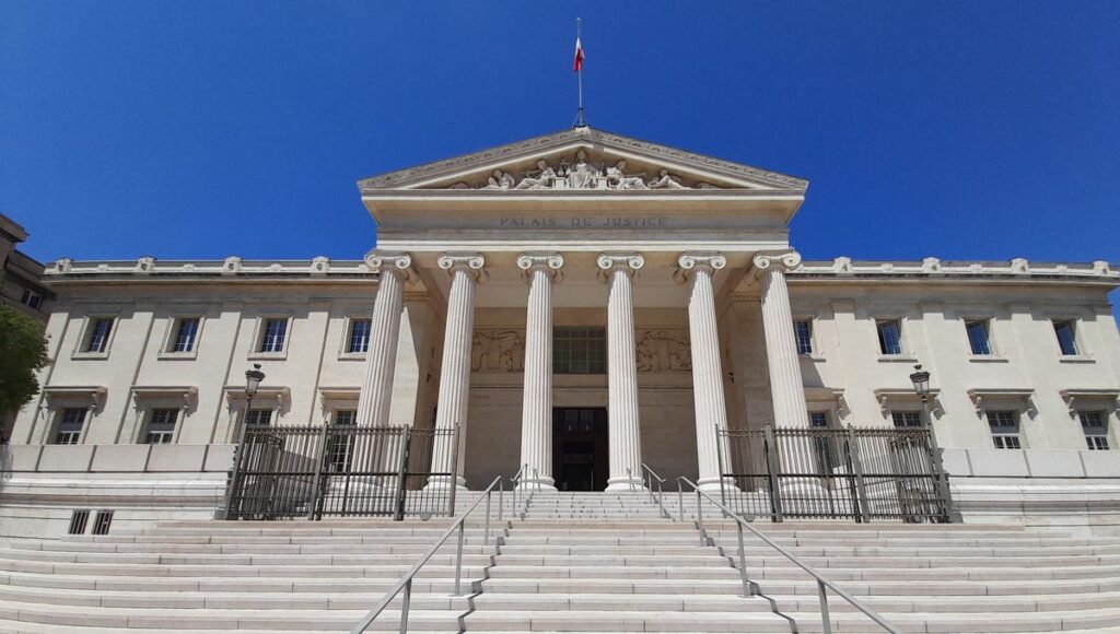 Avocat; Puis-je être licencié pour faire du télétravail ? Notre avocate au barreau d’Aix-en-Provence vous répond