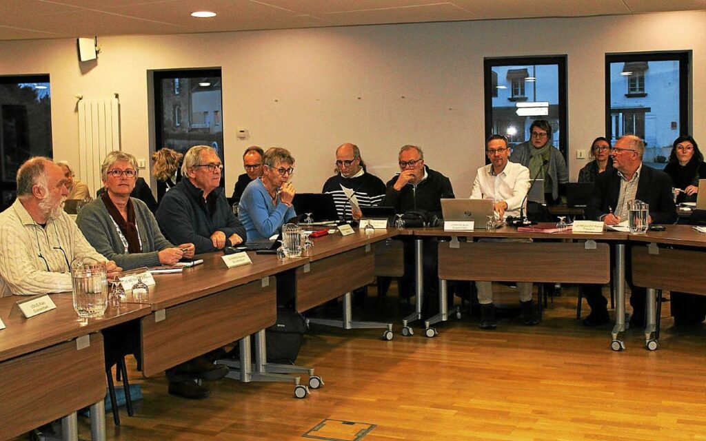 Avocat; À Questembert, logement, urbanisme, déchets et mobilités au menu du dernier conseil communautaire ce lundi